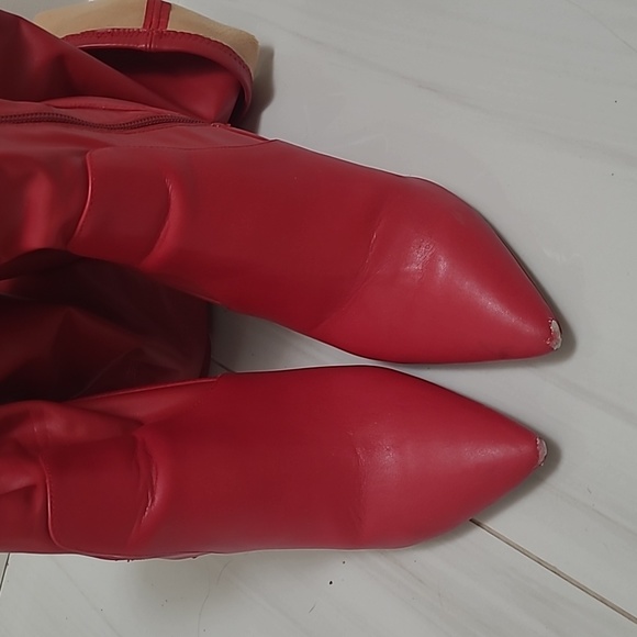 Sexy Red Thigh-High Stiletto Boots - Picture 2 of 3